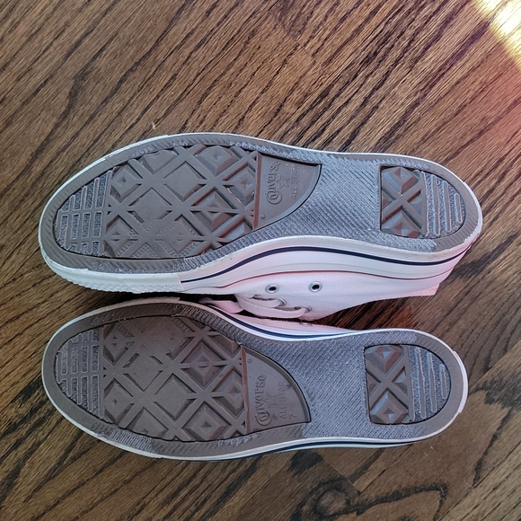 White Converse All Star sneakers sz 9 Women’s - Picture 4 of 8